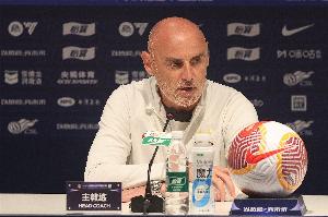 开云新版-东体：穆斯卡特赛后久久没有离开，海港需下个转会窗口继续调整