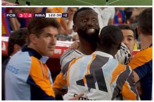 开云下载-吕迪格朝场内扔东西！塞尔：球员可能停赛4-12场