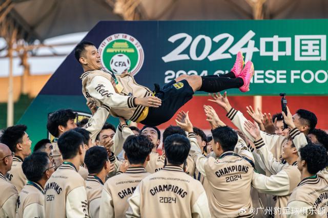 kaiyun-【专题】从拼命三郎到国足奇兵 39岁的肖智退役告别